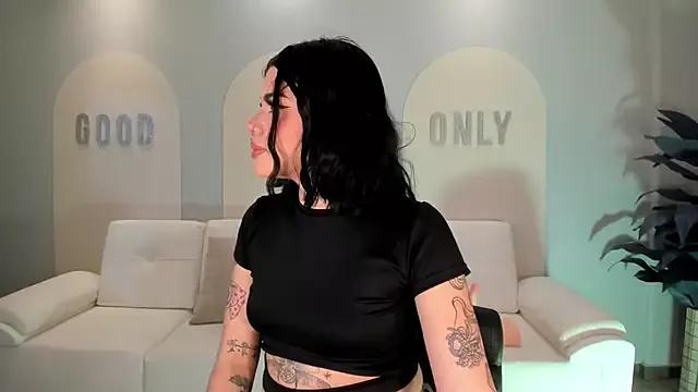 SalomeHills1 from StripChat is Freechat