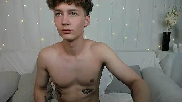 Samaniquee from StripChat