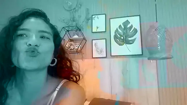 samanta_dream9 from StripChat is Freechat