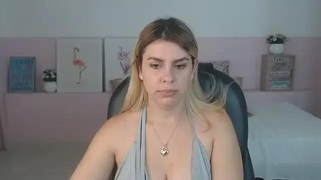 Try our streaming cams variety and talk on a personal level with our adorable girls streamers, showing off their bountiful shapes and dildos.