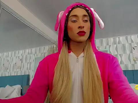 Try our streaming cams variety and talk on a personal level with our adorable girls streamers, showing off their bountiful shapes and dildos.