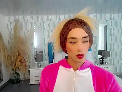 samantha_bliss from StripChat is Freechat