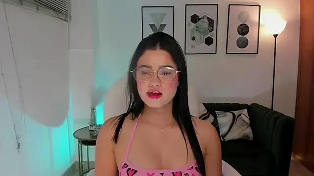 samantha_cooper2 from StripChat is Freechat