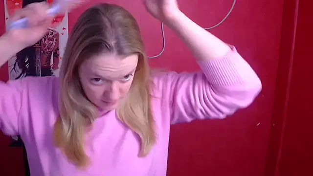 Samantha_Gloww from StripChat is Freechat