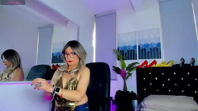 samantha_mature_ from StripChat