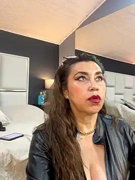 Samantha_Milf__ from StripChat is Freechat