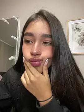 Samantha_pinkk_ from StripChat