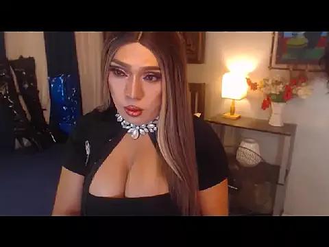 SamanthaAlmazora from StripChat is Freechat