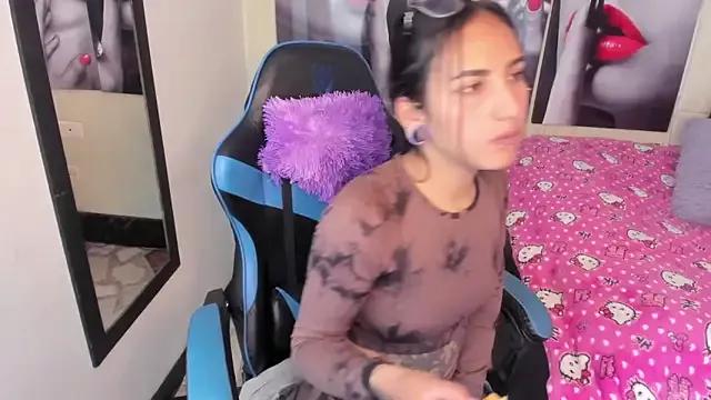 Try our streaming cams variety and talk on a personal level with our adorable girls streamers, showing off their bountiful shapes and dildos.