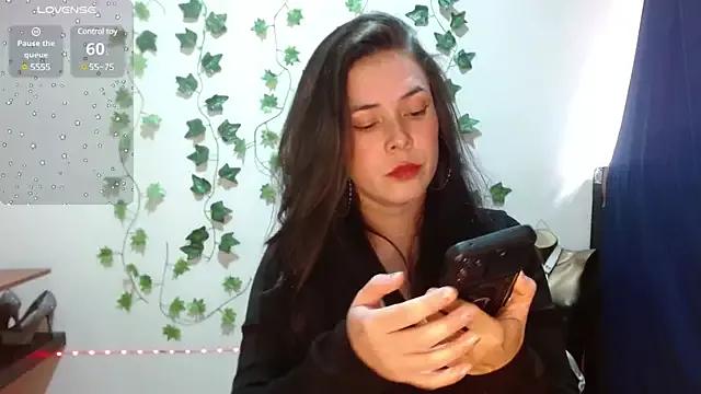 SamanthaGreen- from StripChat
