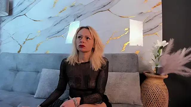 Try our streaming cams variety and talk on a personal level with our adorable girls streamers, showing off their bountiful shapes and dildos.