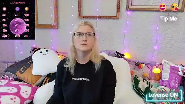 Samanthamalichite from StripChat