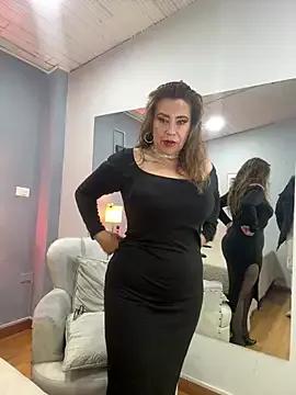 SamanthaMilf___ from StripChat is Freechat