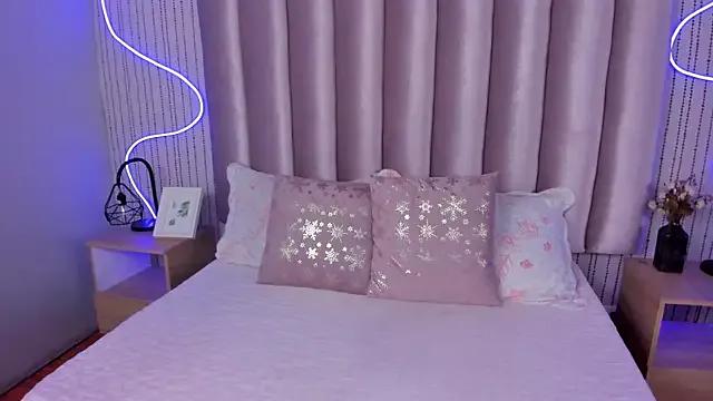 SamanthaPeachss from StripChat is Freechat