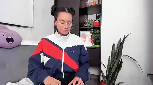samanthareturn from StripChat