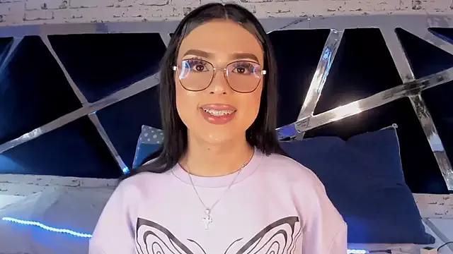 SamanthaRiivas from StripChat is Freechat