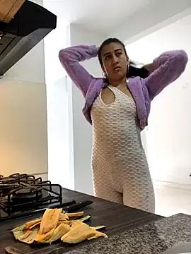 SamanthaVillamil from StripChat
