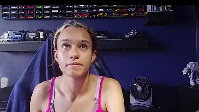 SamanthaWatson from StripChat