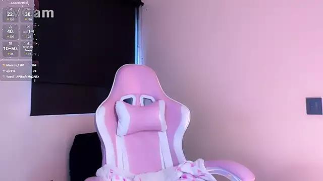 Try our streaming cams variety and talk on a personal level with our adorable girls streamers, showing off their bountiful shapes and dildos.