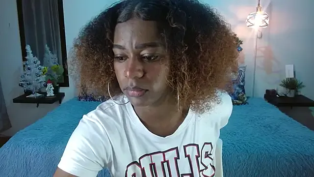 samara_roxx from StripChat is Freechat