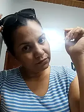 Samaraa_Lee from StripChat is Freechat