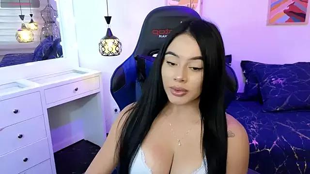 samaraferro from StripChat is Freechat