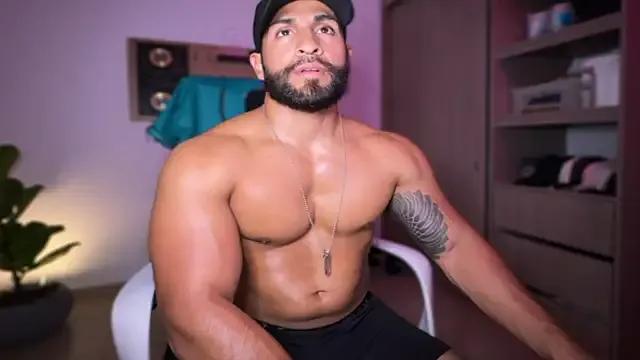 SamDornan from StripChat is Freechat
