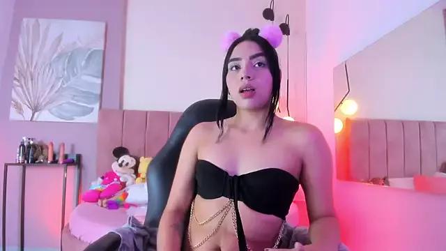 Try our streaming cams variety and talk on a personal level with our adorable girls streamers, showing off their bountiful shapes and dildos.