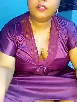 Samira112 from StripChat is Freechat