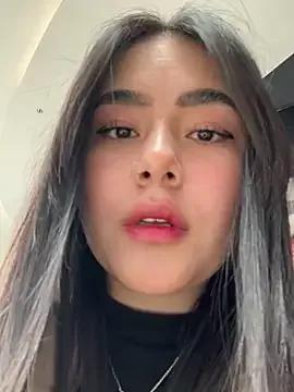 sammbunny from StripChat is Freechat