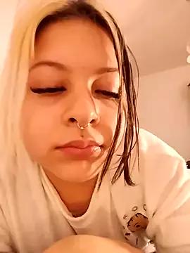 Sammymoon from StripChat