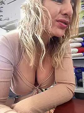 Try our streaming cams variety and talk on a personal level with our adorable girls streamers, showing off their bountiful shapes and dildos.