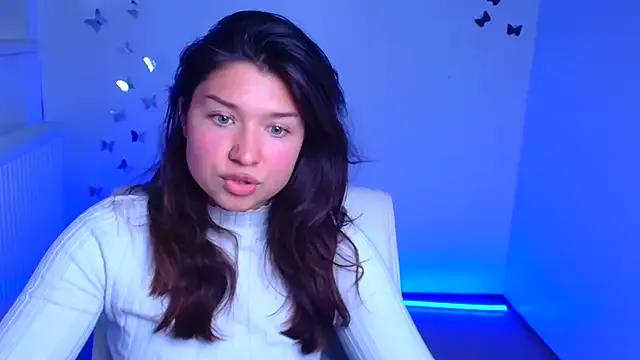 Sandra_Curly from StripChat is Freechat