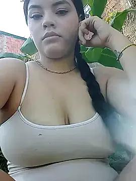 sandrago from StripChat is Freechat