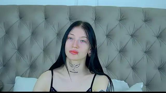 SandraGrants from StripChat is Freechat