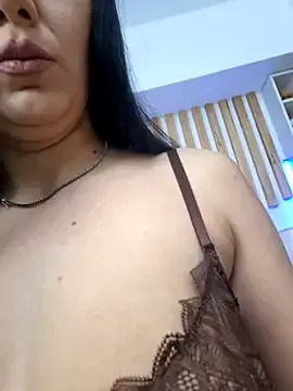 SandraSilver from StripChat is Freechat