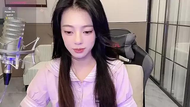 Sandy_Uu from StripChat is Freechat