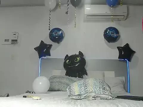 Santiago_LatinBoy from StripChat is Freechat