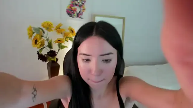 Sapphira_Dalmau on StripChat 