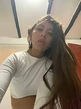 Sara-cooper_ from StripChat is Freechat