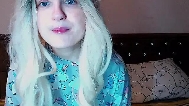 Try our streaming cams variety and talk on a personal level with our adorable girls streamers, showing off their bountiful shapes and dildos.