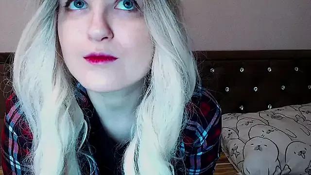 Sara4uu from StripChat