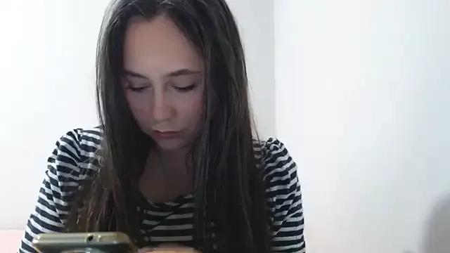 Sara94live from StripChat