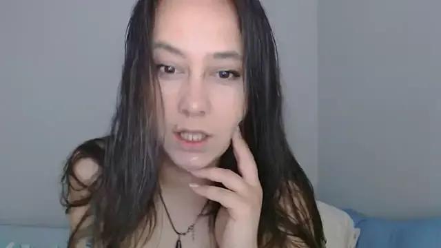 Sara94live from StripChat