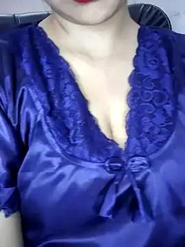 Sara_1618 from StripChat is Freechat