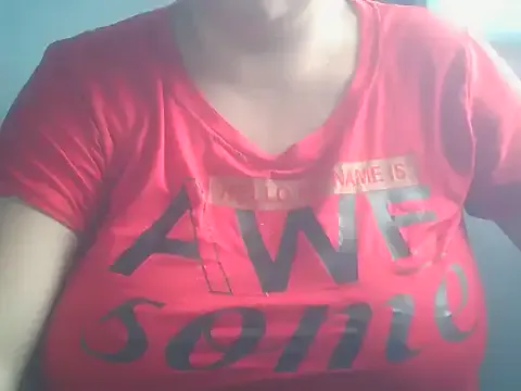 Sara_69hot on StripChat 