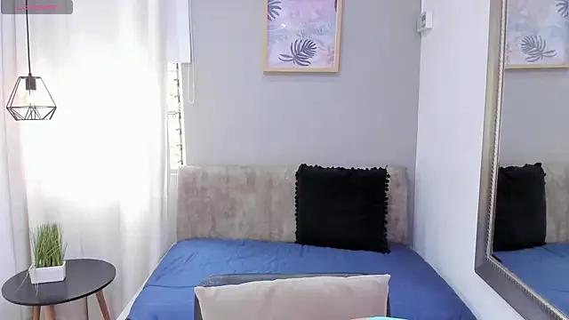 Sara__Michell from StripChat is Freechat