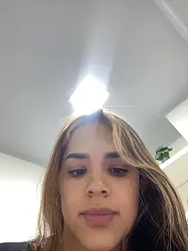 Sara__Secret from StripChat is Freechat