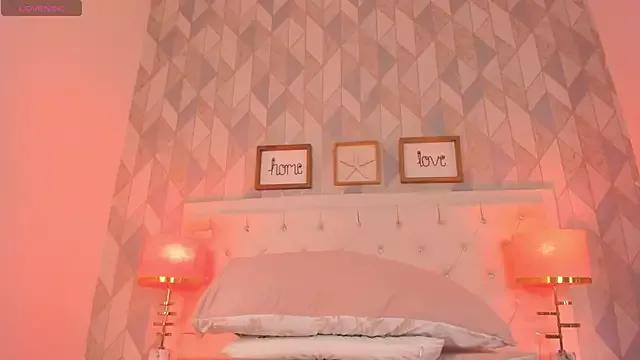 Try our streaming cams variety and talk on a personal level with our adorable girls streamers, showing off their bountiful shapes and dildos.