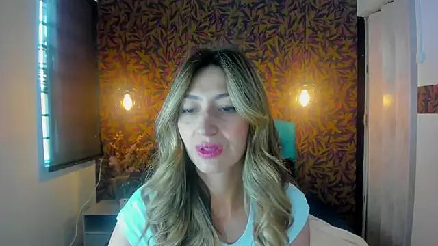 Sara_Bliss__ from StripChat